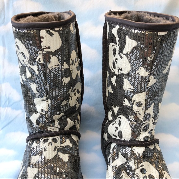 I Heart Ugg Skull Sequin Boots size 7. - Picture 7 of 15